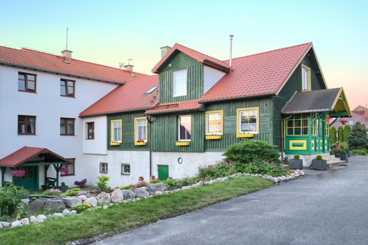 Gosciniec Zielony Domek Mragowo Exterior photo